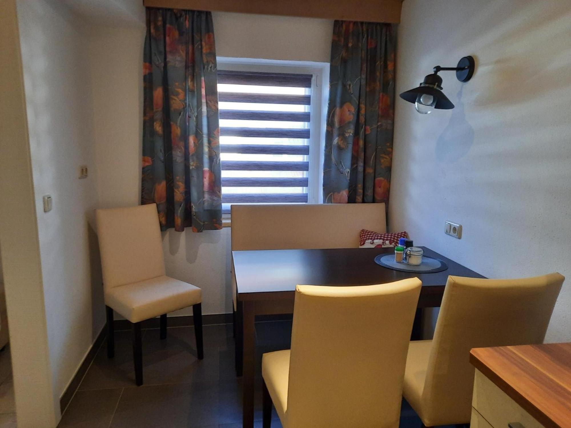 Gasthof Erzherzog Rainer - Zimmer Und Ferienwohnung Kössen Quarto foto